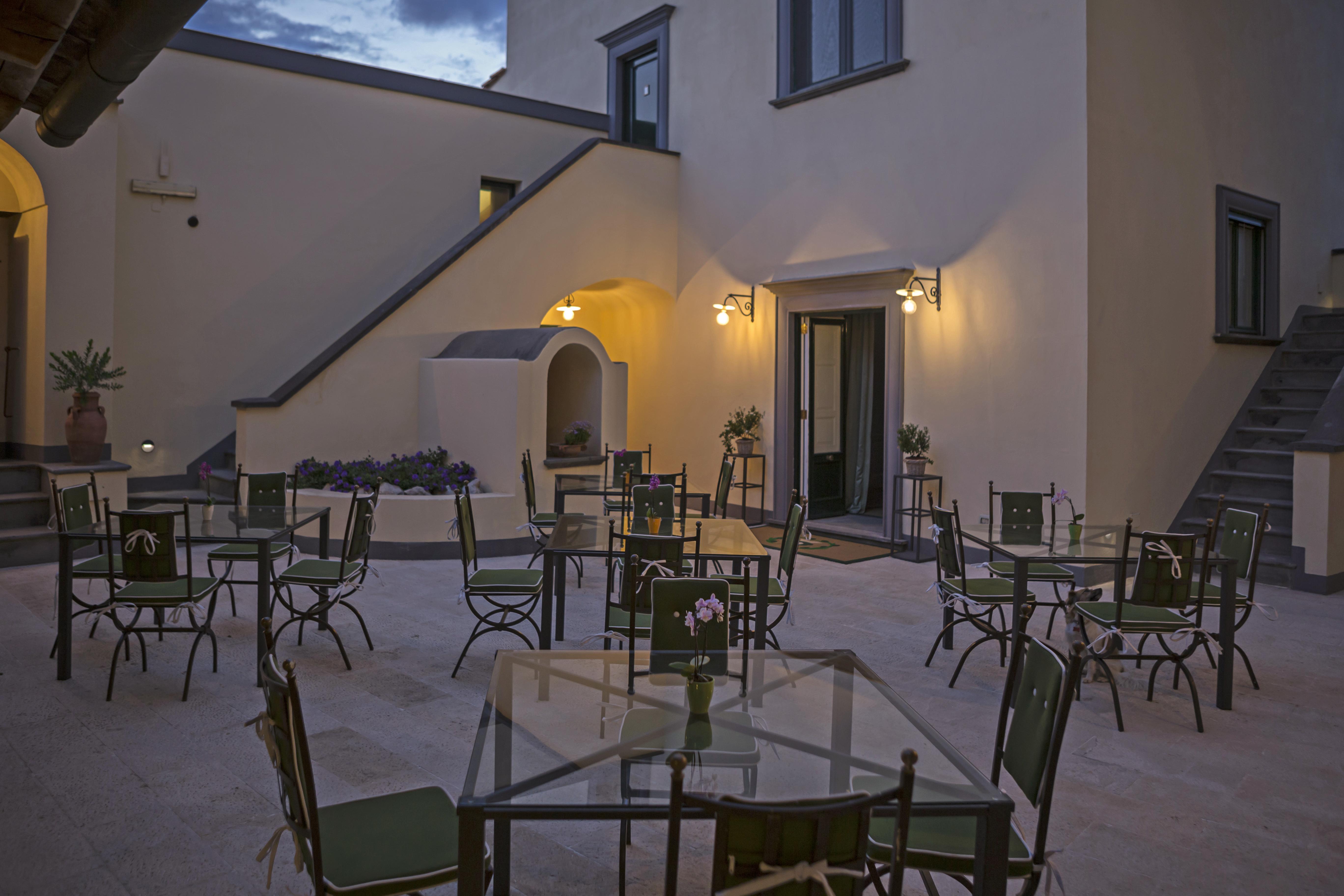 Relais Regina Giovanna Sorrente Restaurant photo